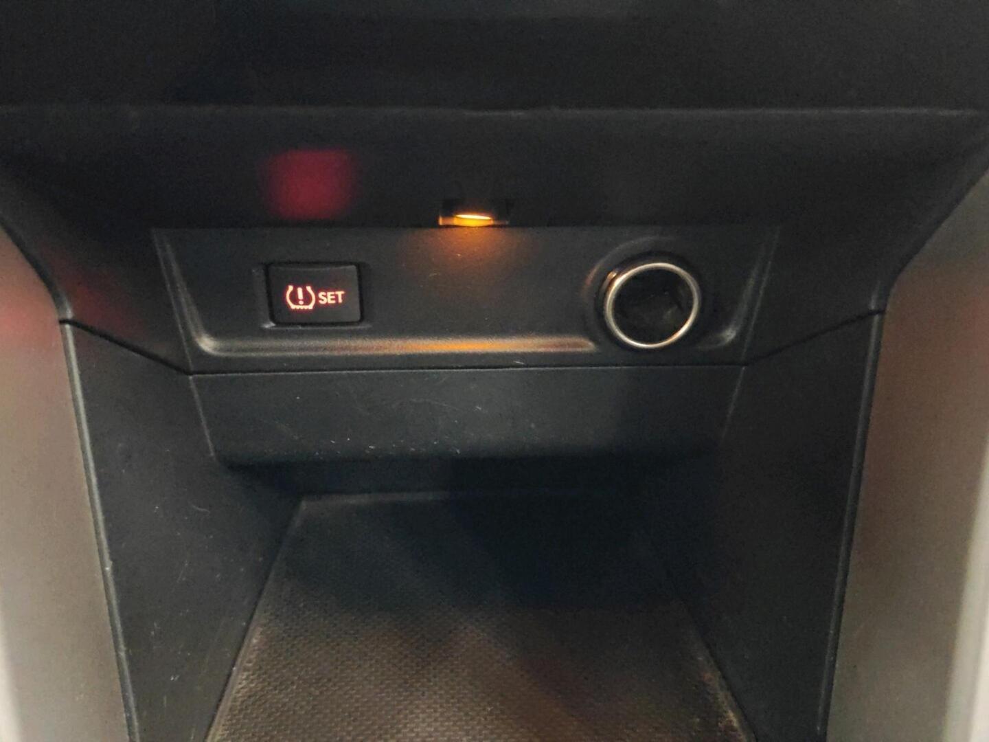 SUBARU Forester 2017