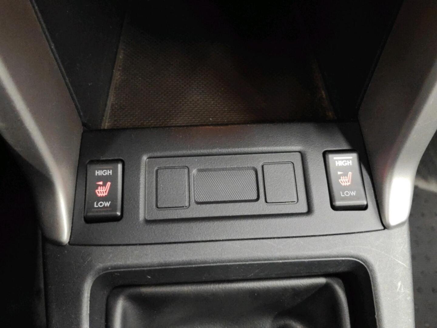 SUBARU Forester 2017