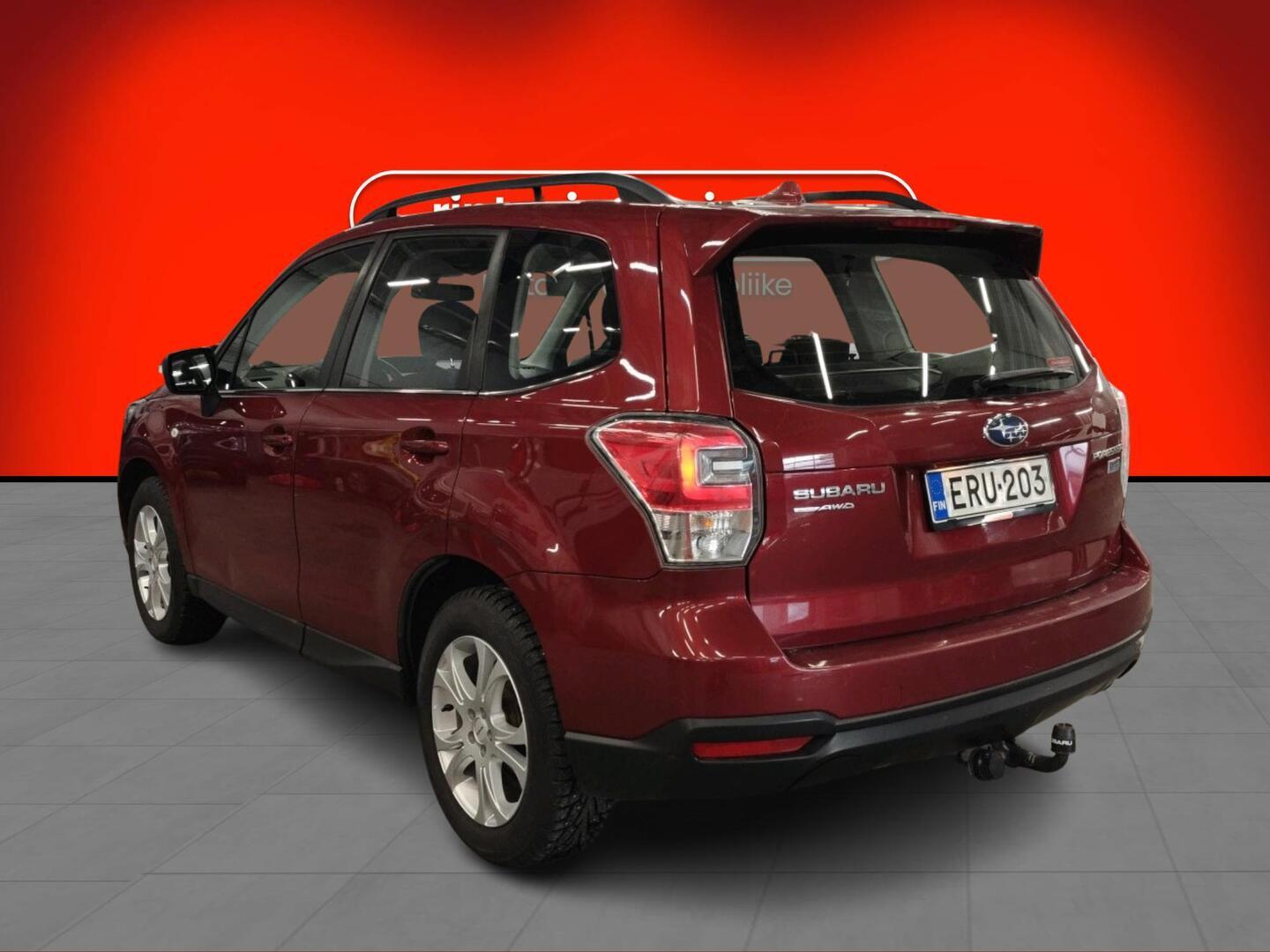 SUBARU Forester 2017