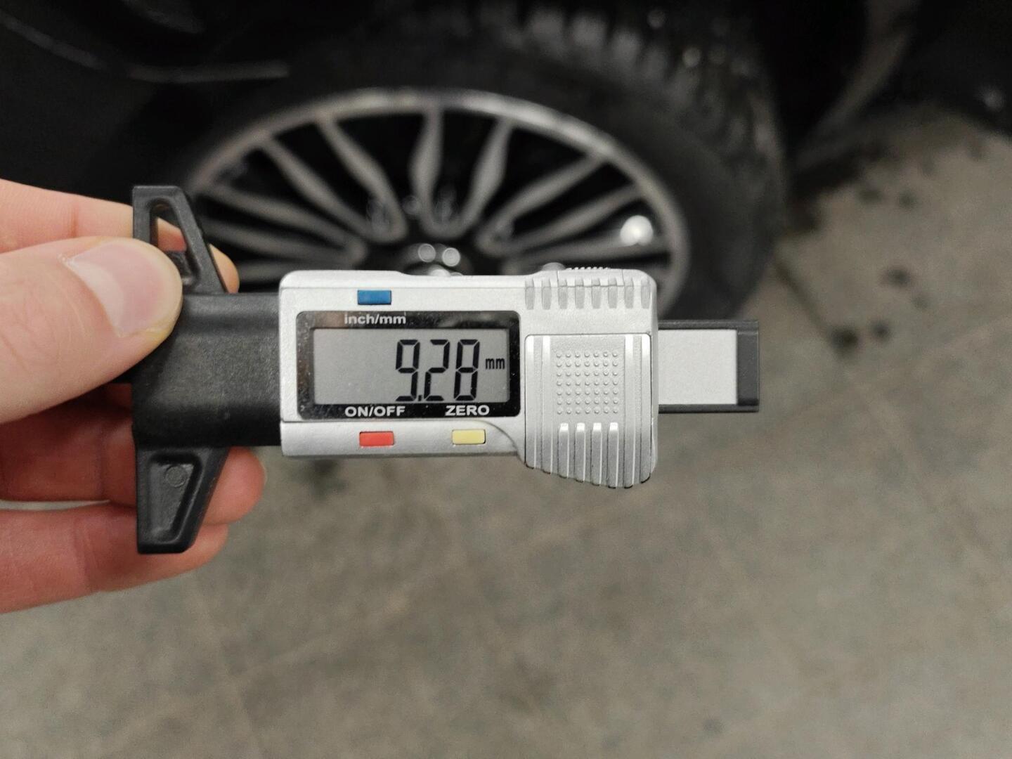 MERCEDES-BENZ V 2022