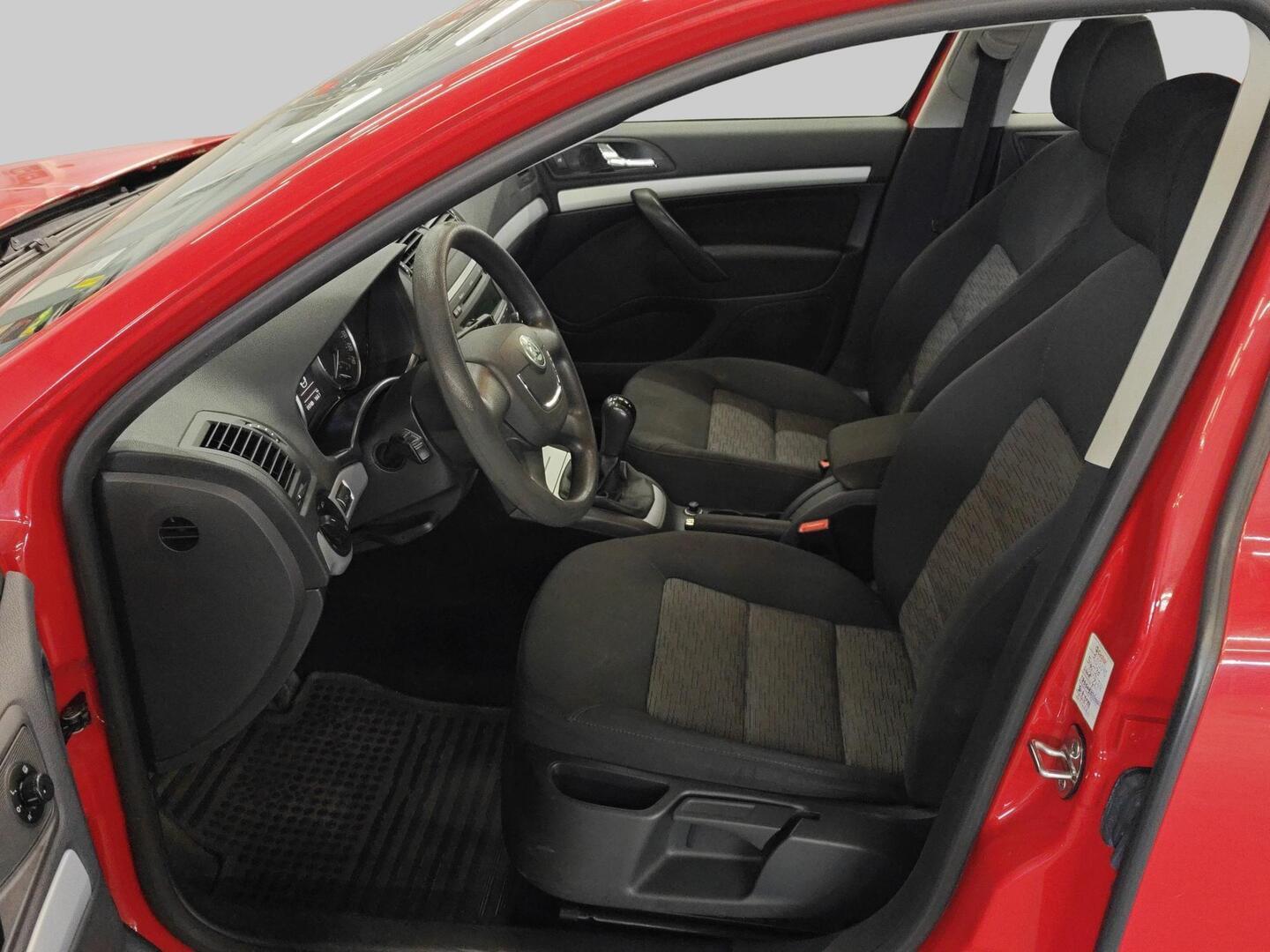 SKODA Octavia 2010