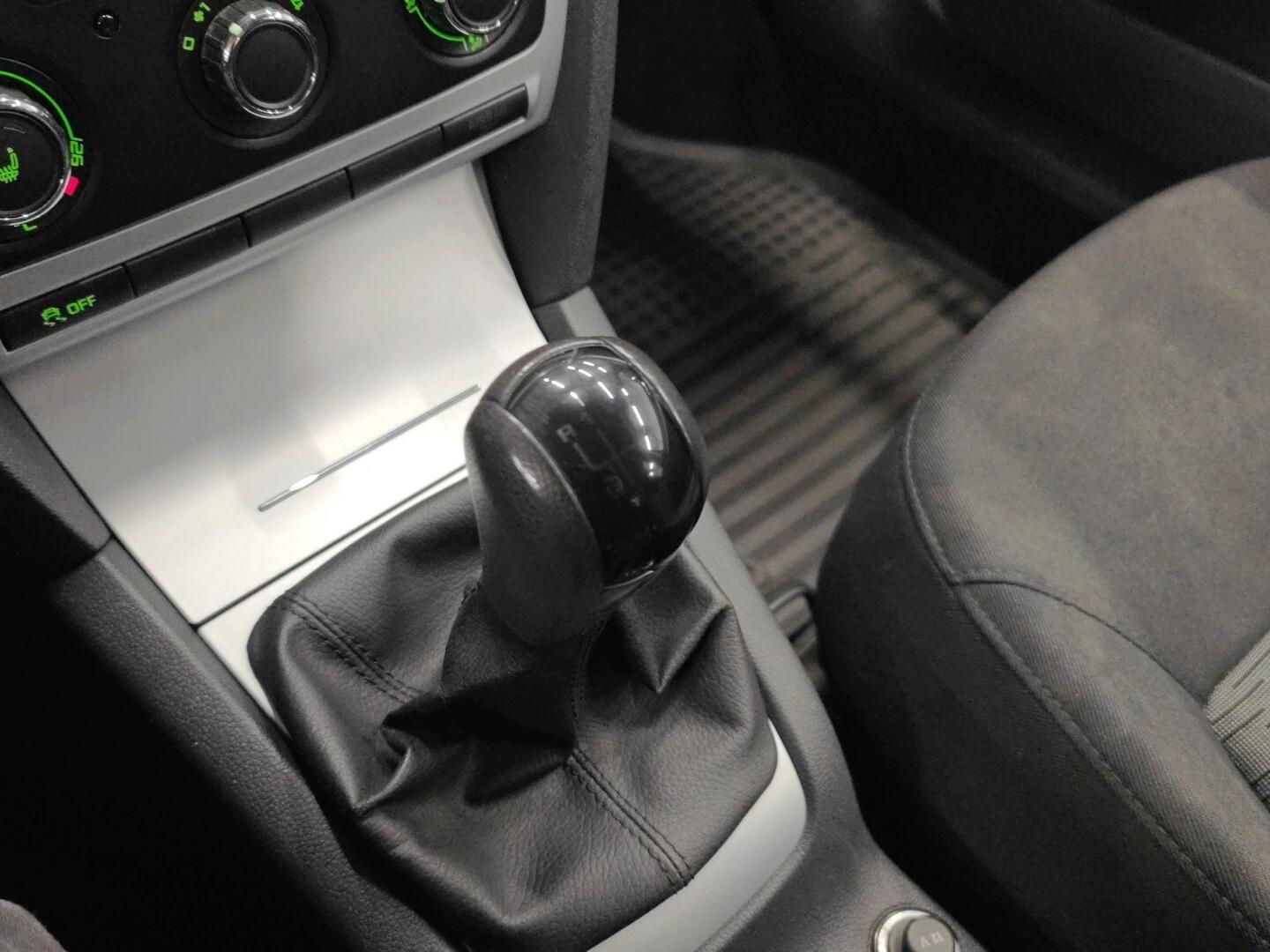 SKODA Octavia 2010
