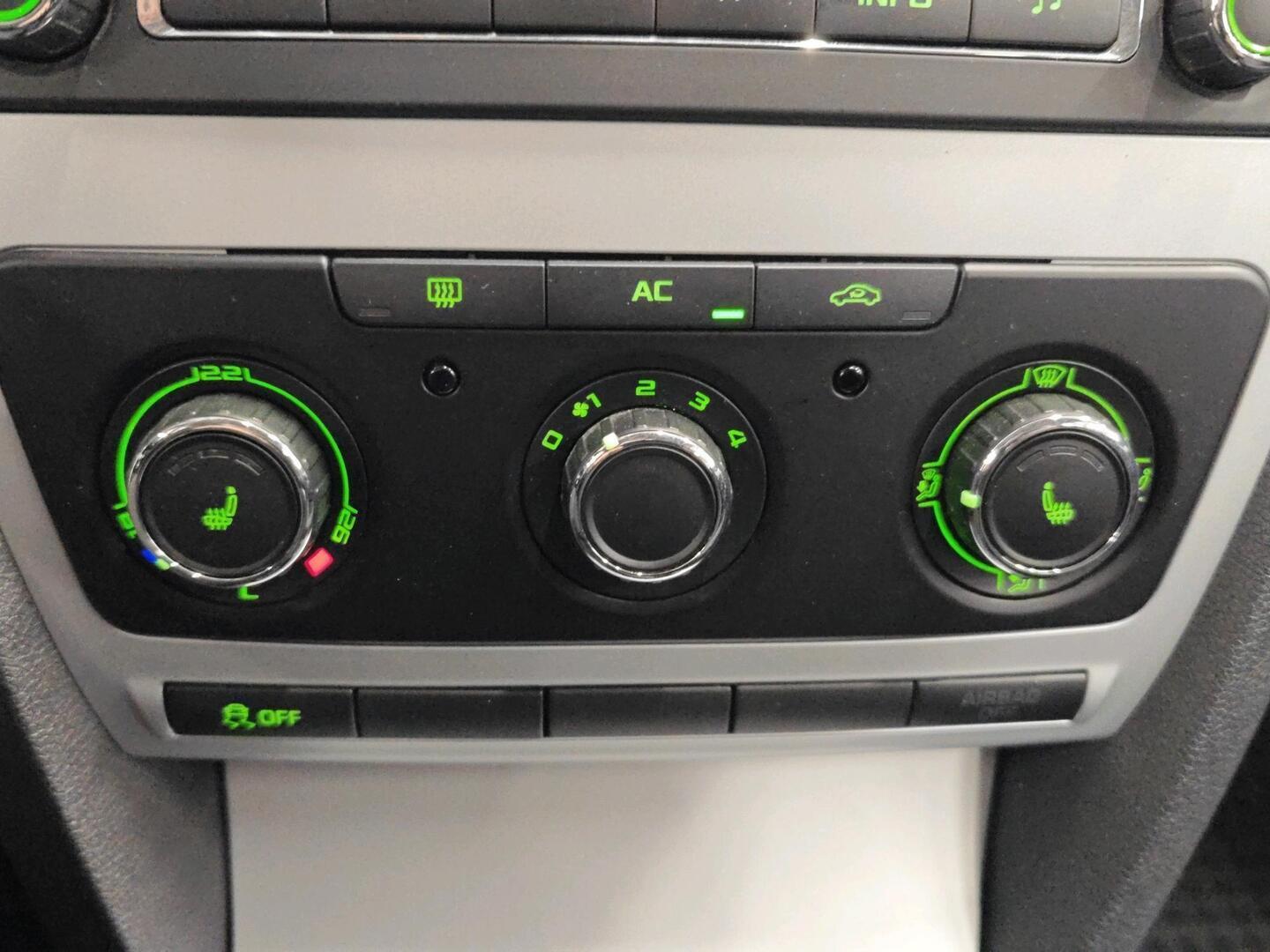 SKODA Octavia 2010