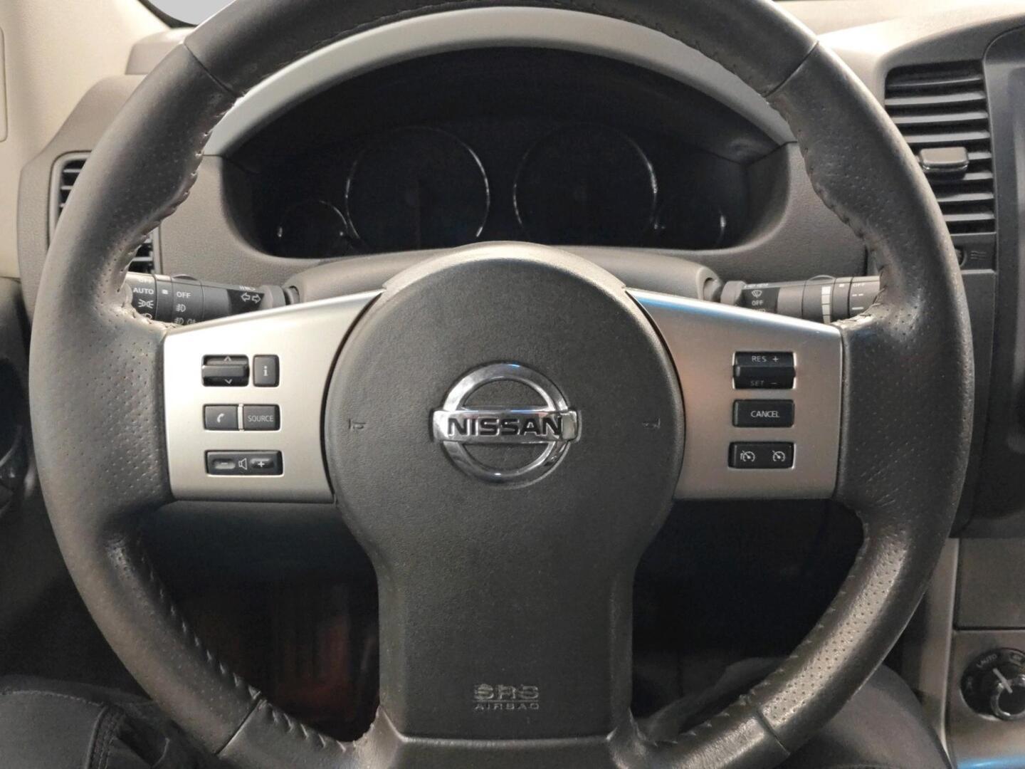 NISSAN Pathfinder 2013