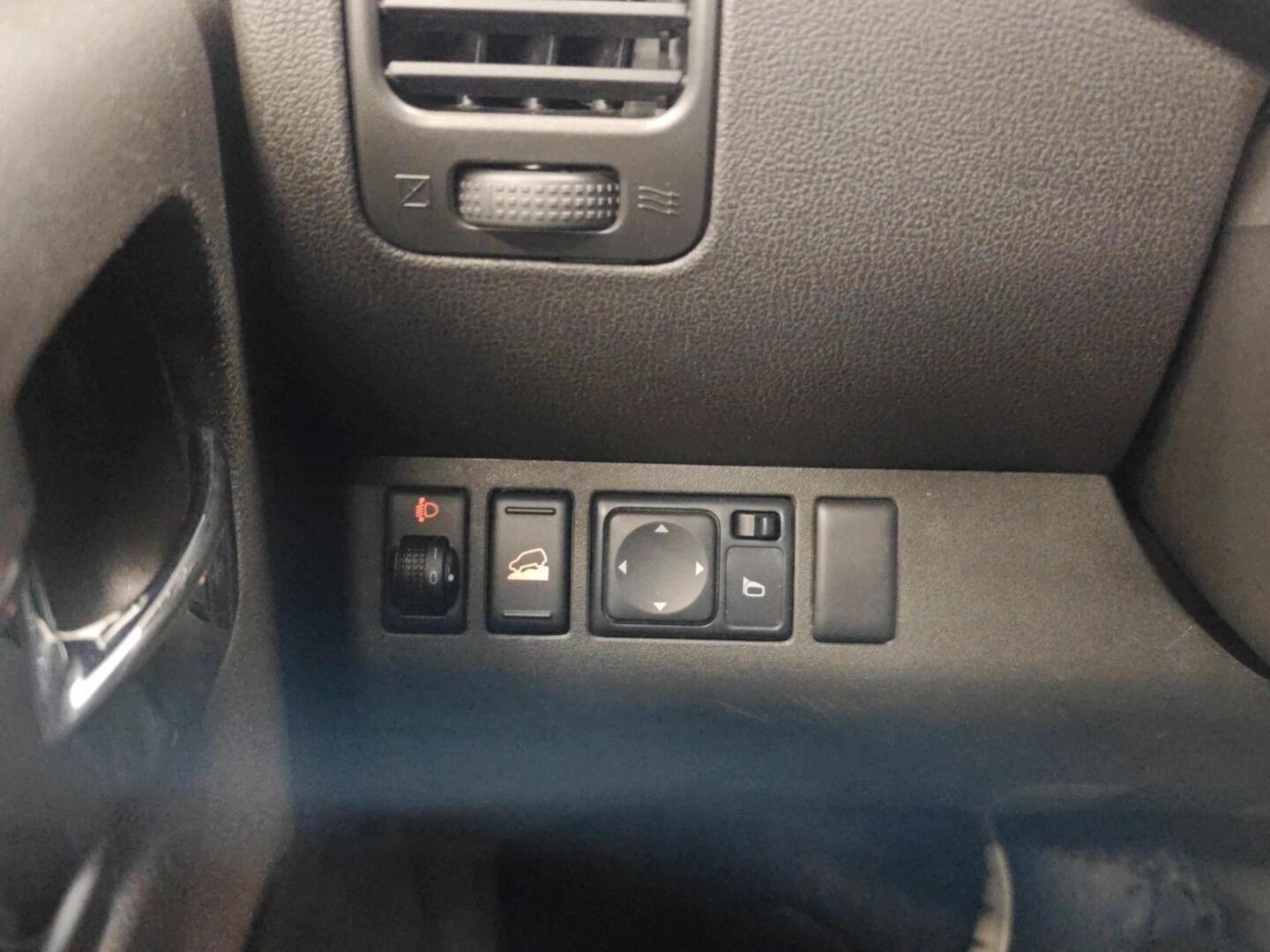 NISSAN Pathfinder 2013