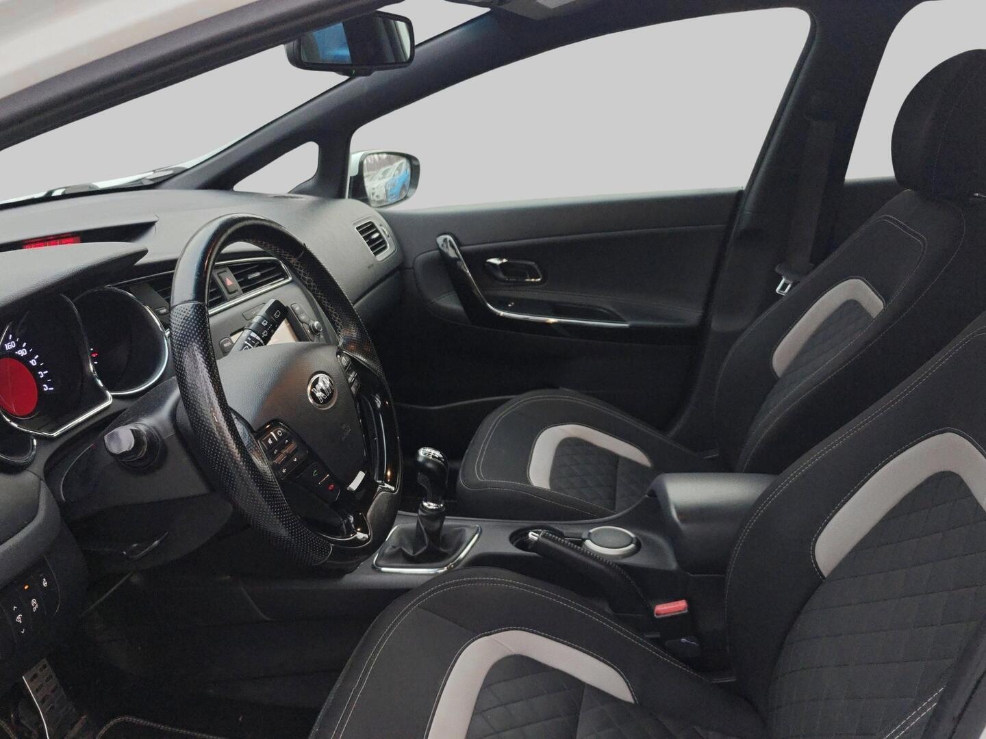 KIA cee'd 2015