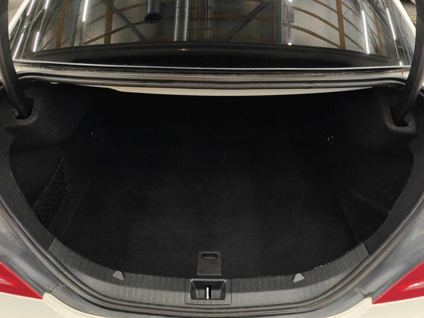 MERCEDES-BENZ CLA 2016