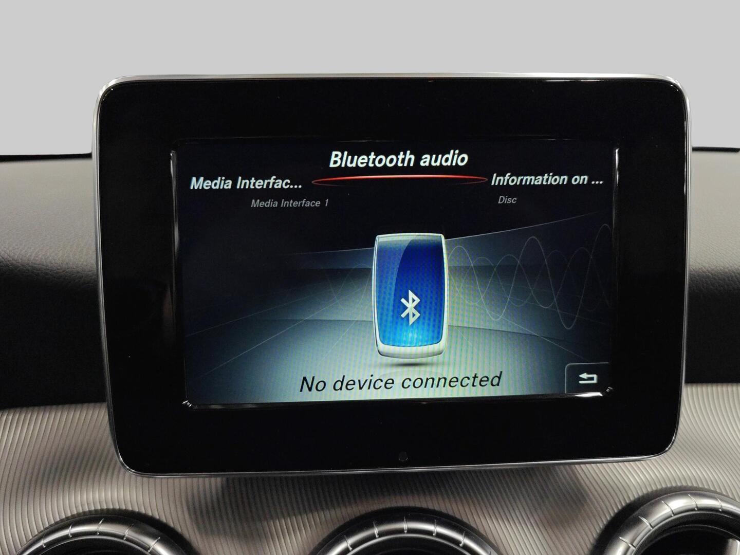 MERCEDES-BENZ CLA 2016