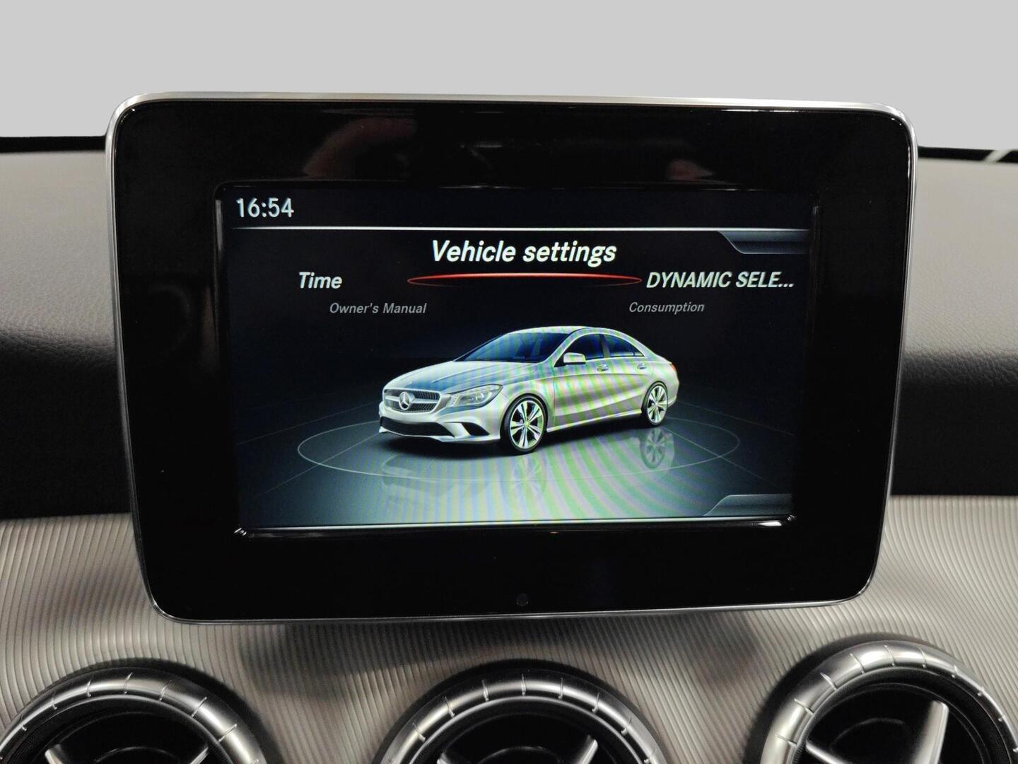 MERCEDES-BENZ CLA 2016