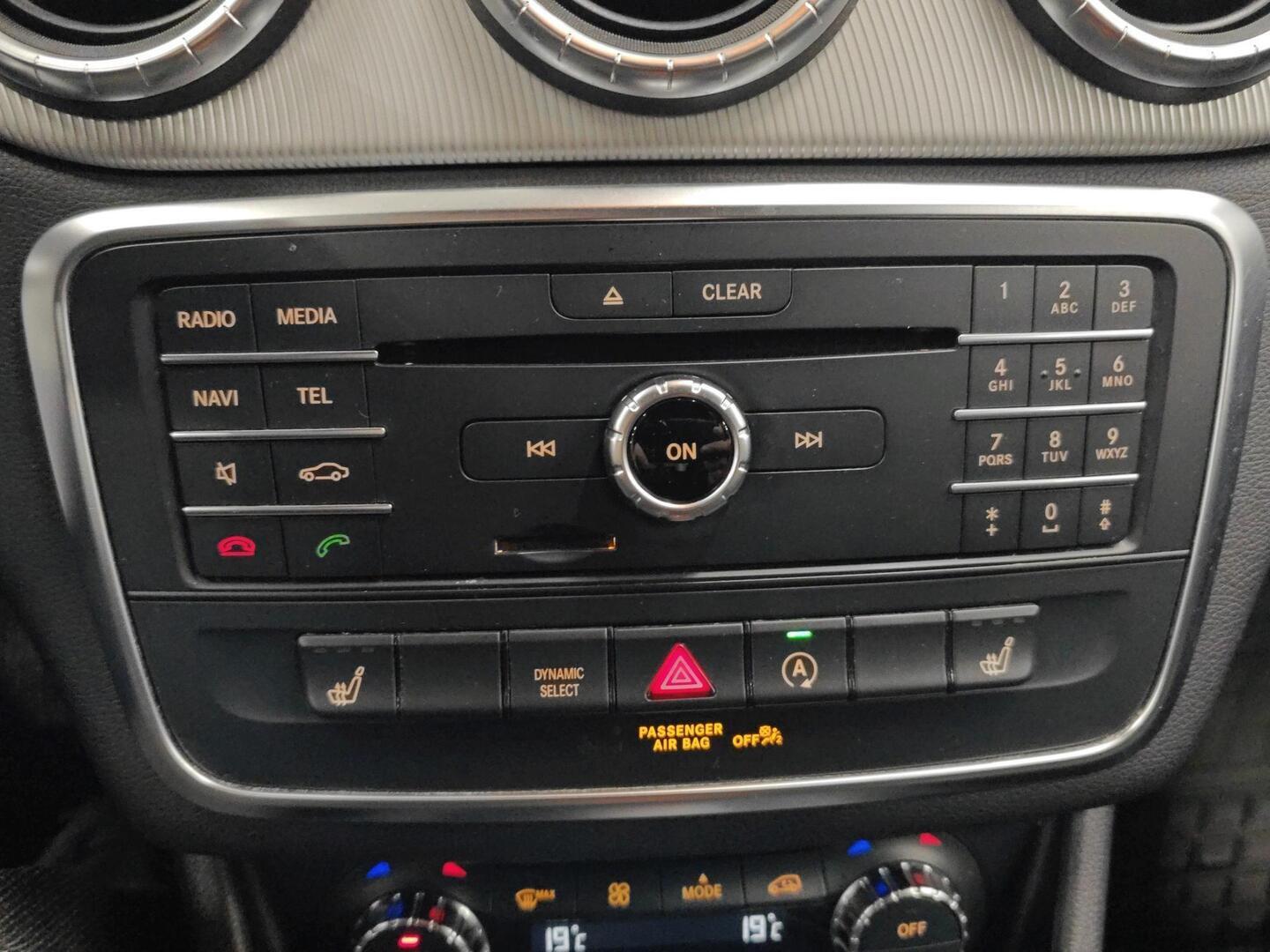 MERCEDES-BENZ CLA 2016