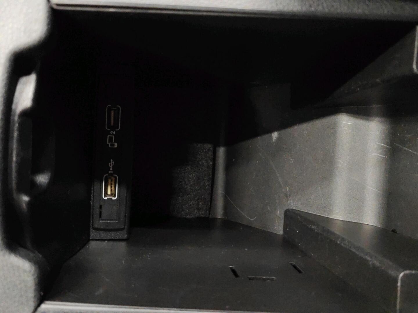 MERCEDES-BENZ CLA 2016