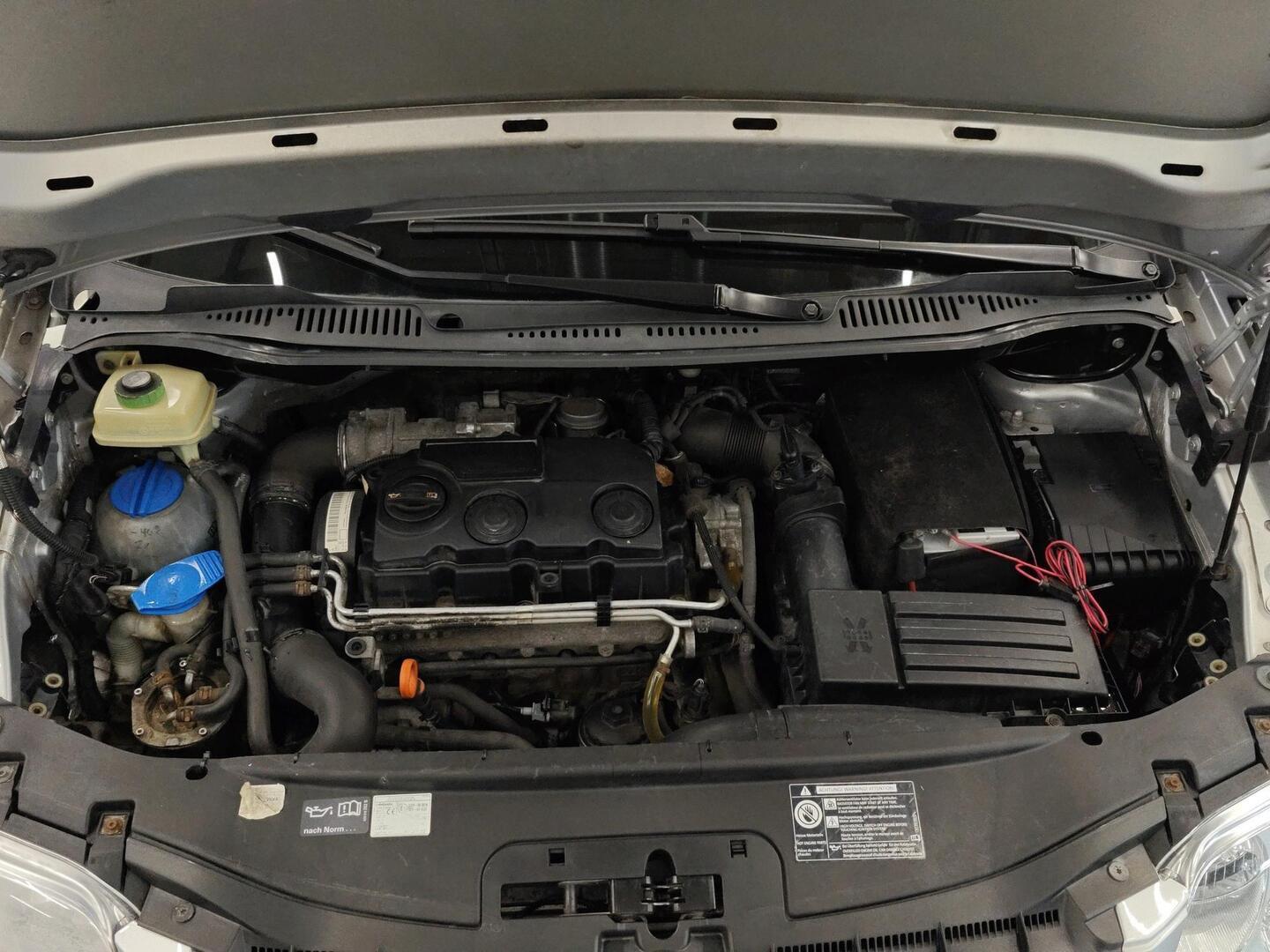 VOLKSWAGEN CADDY 2009