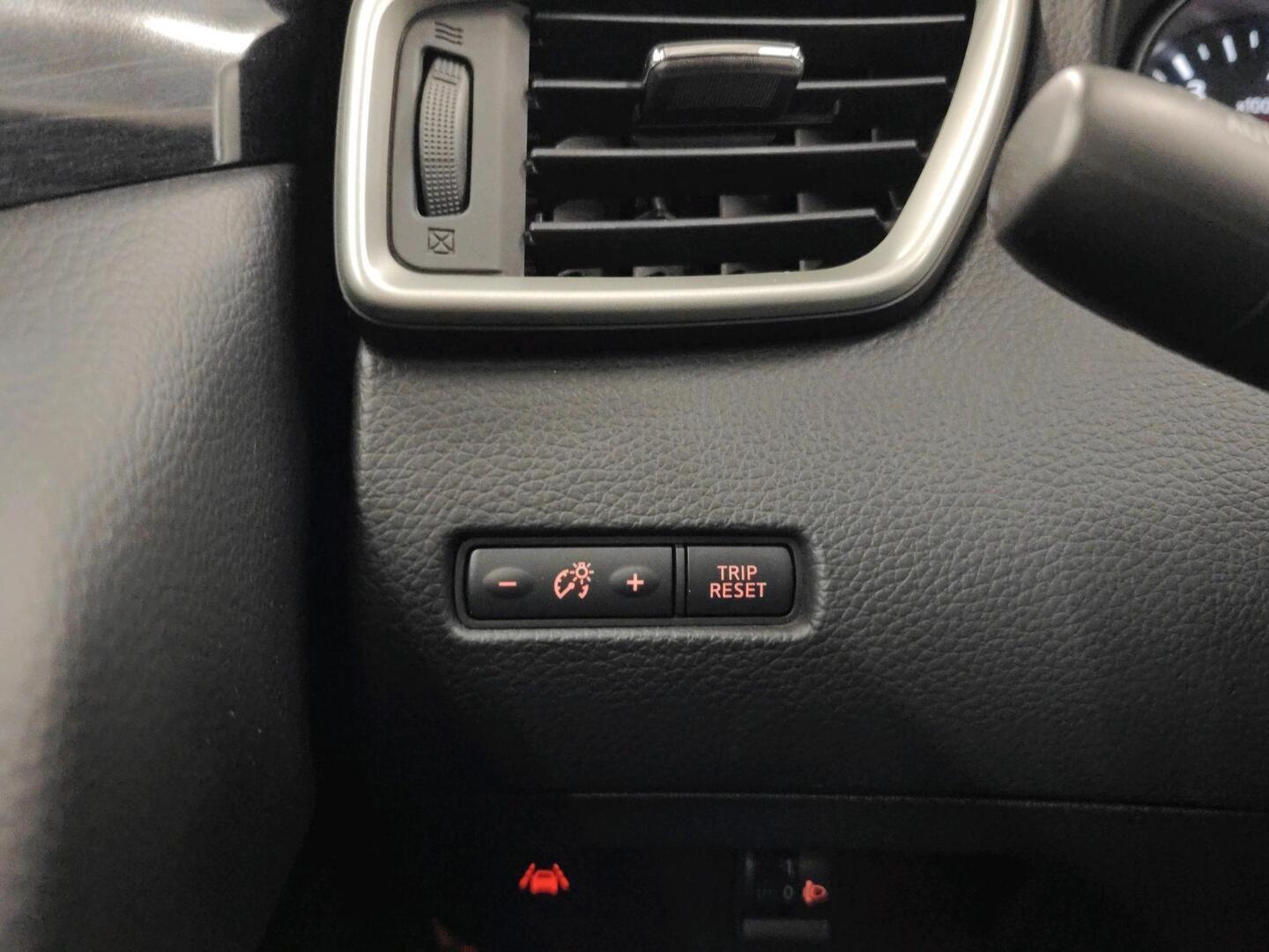 NISSAN Qashqai 2016