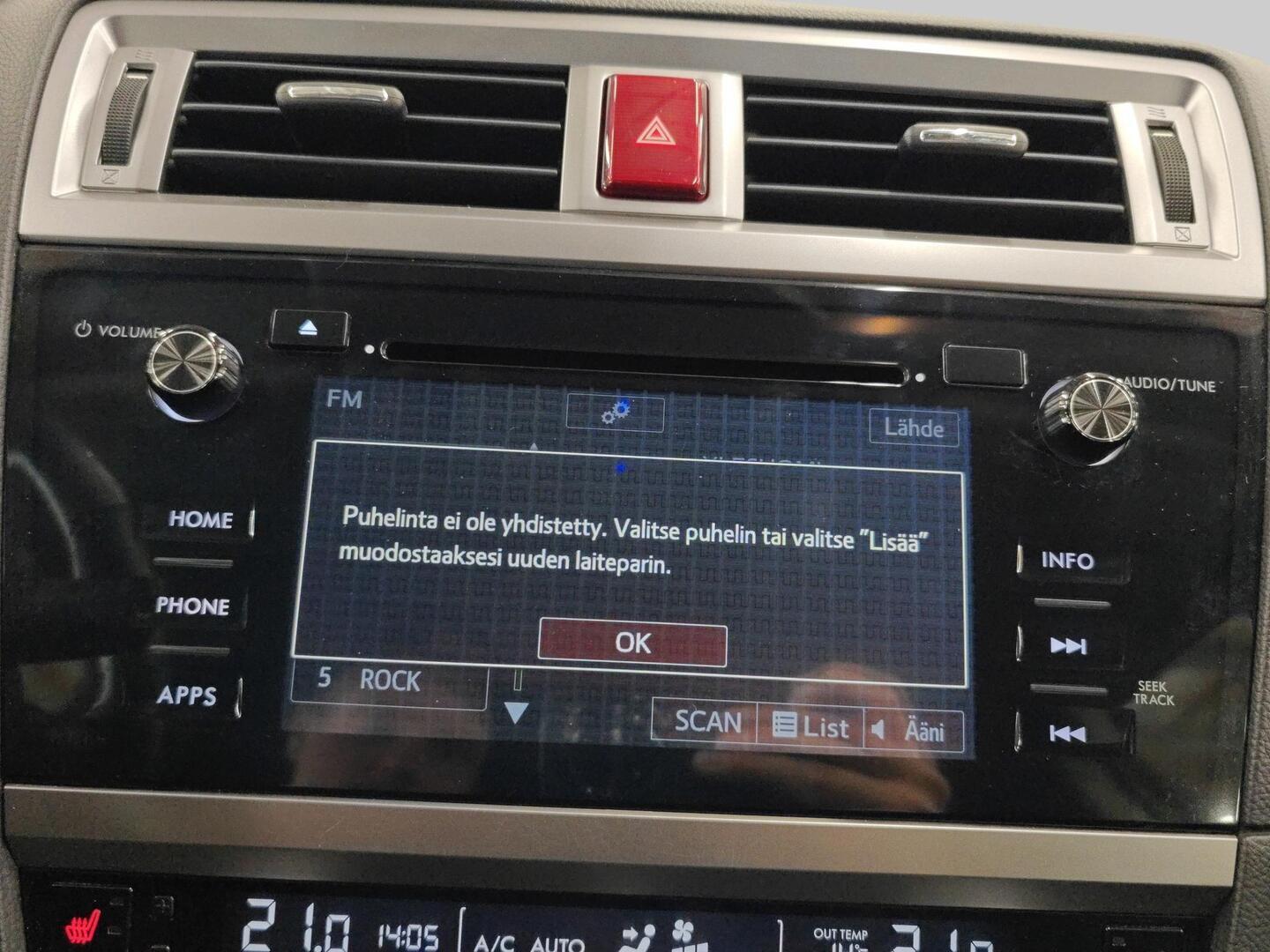 SUBARU Outback 2015