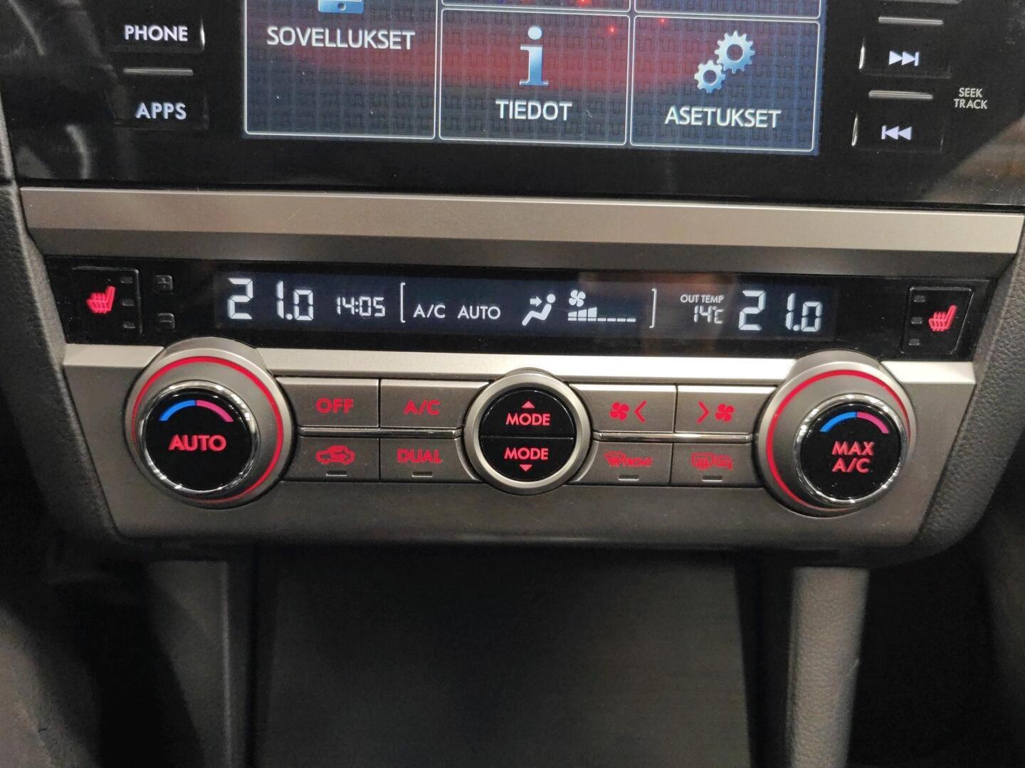 SUBARU Outback 2015