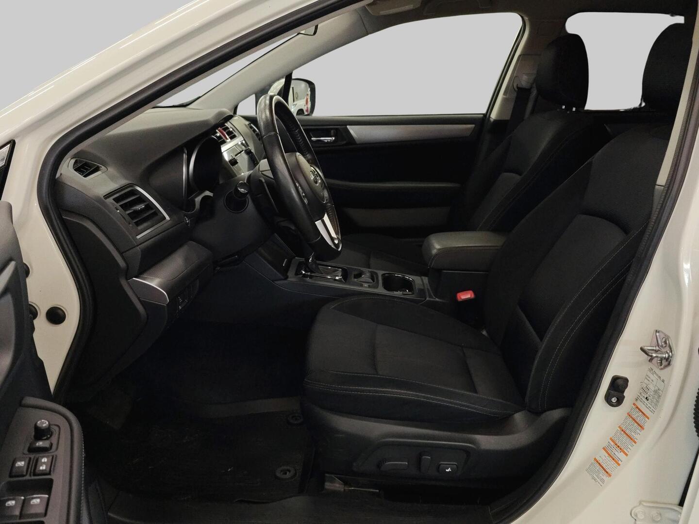 SUBARU Outback 2015
