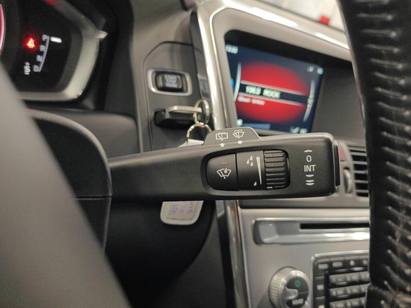 VOLVO XC60 2016