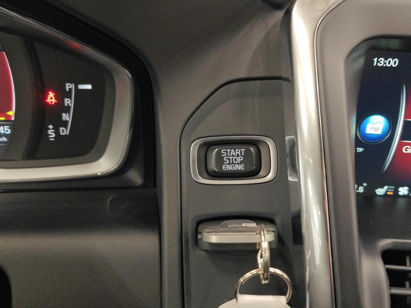 VOLVO XC60 2016
