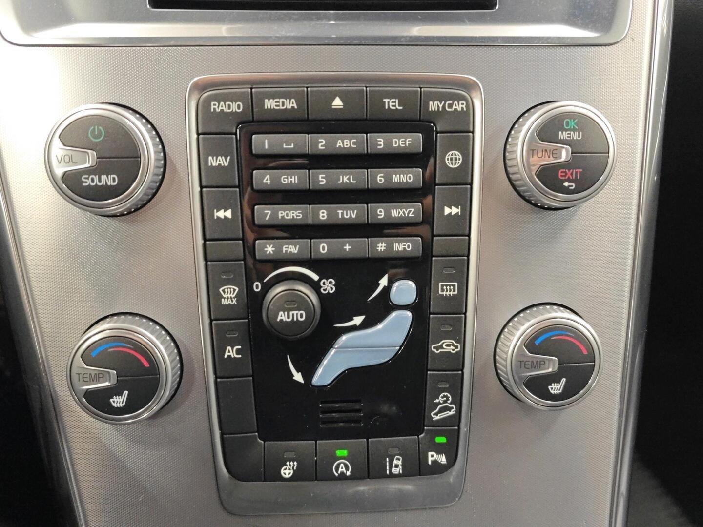 VOLVO XC60 2016
