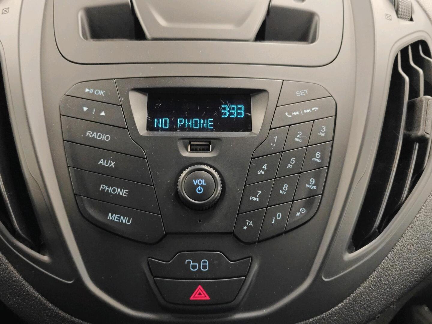 FORD Transit Courier 2015