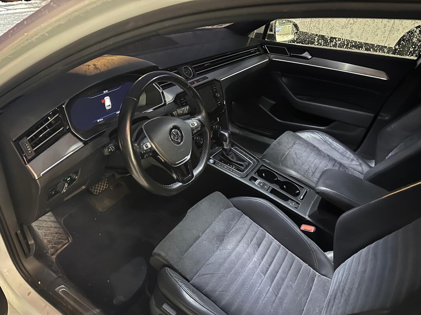 VOLKSWAGEN Passat 2017