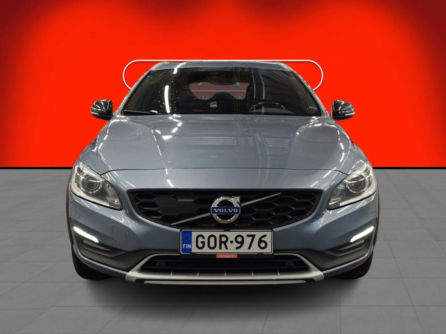 VOLVO V60 Cross Country 2018