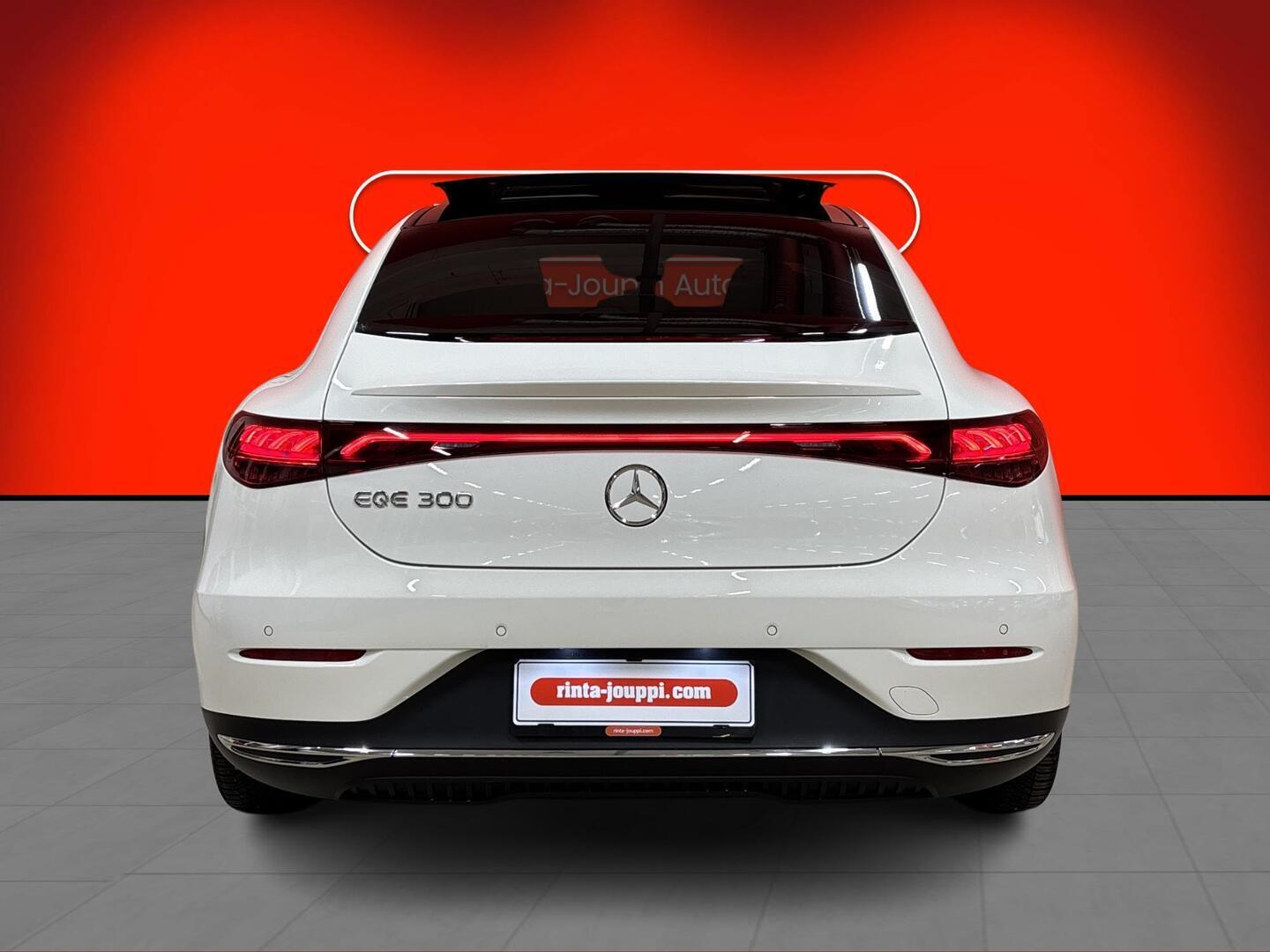 MERCEDES-BENZ EQE 2023