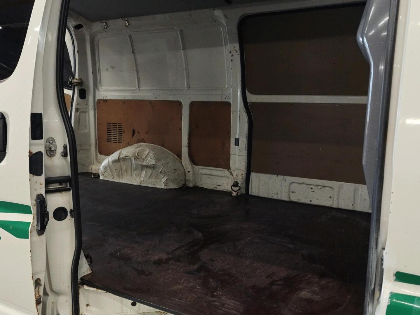 TOYOTA Hiace 2004
