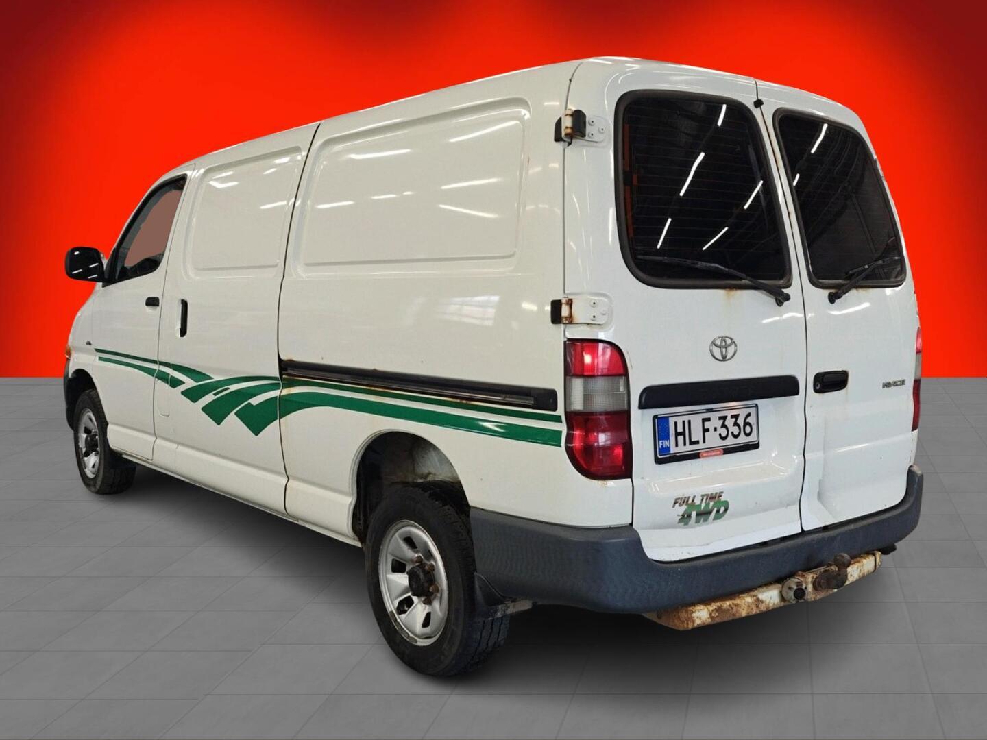 TOYOTA Hiace 2004