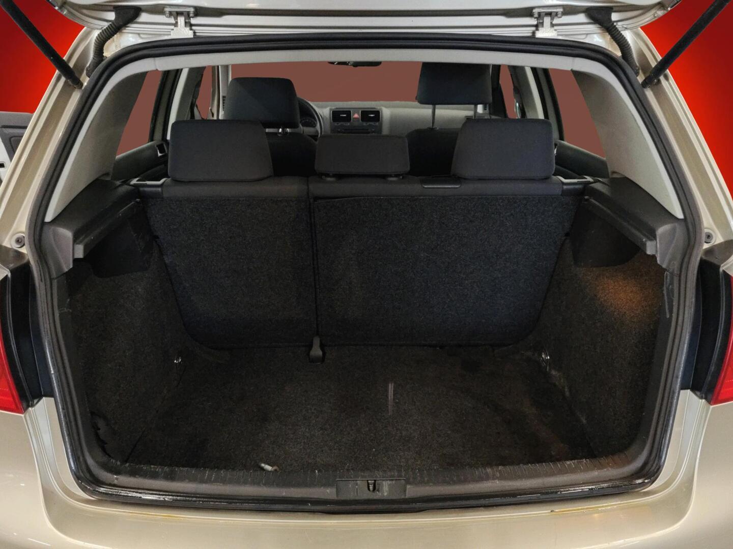 VOLKSWAGEN Golf 2005