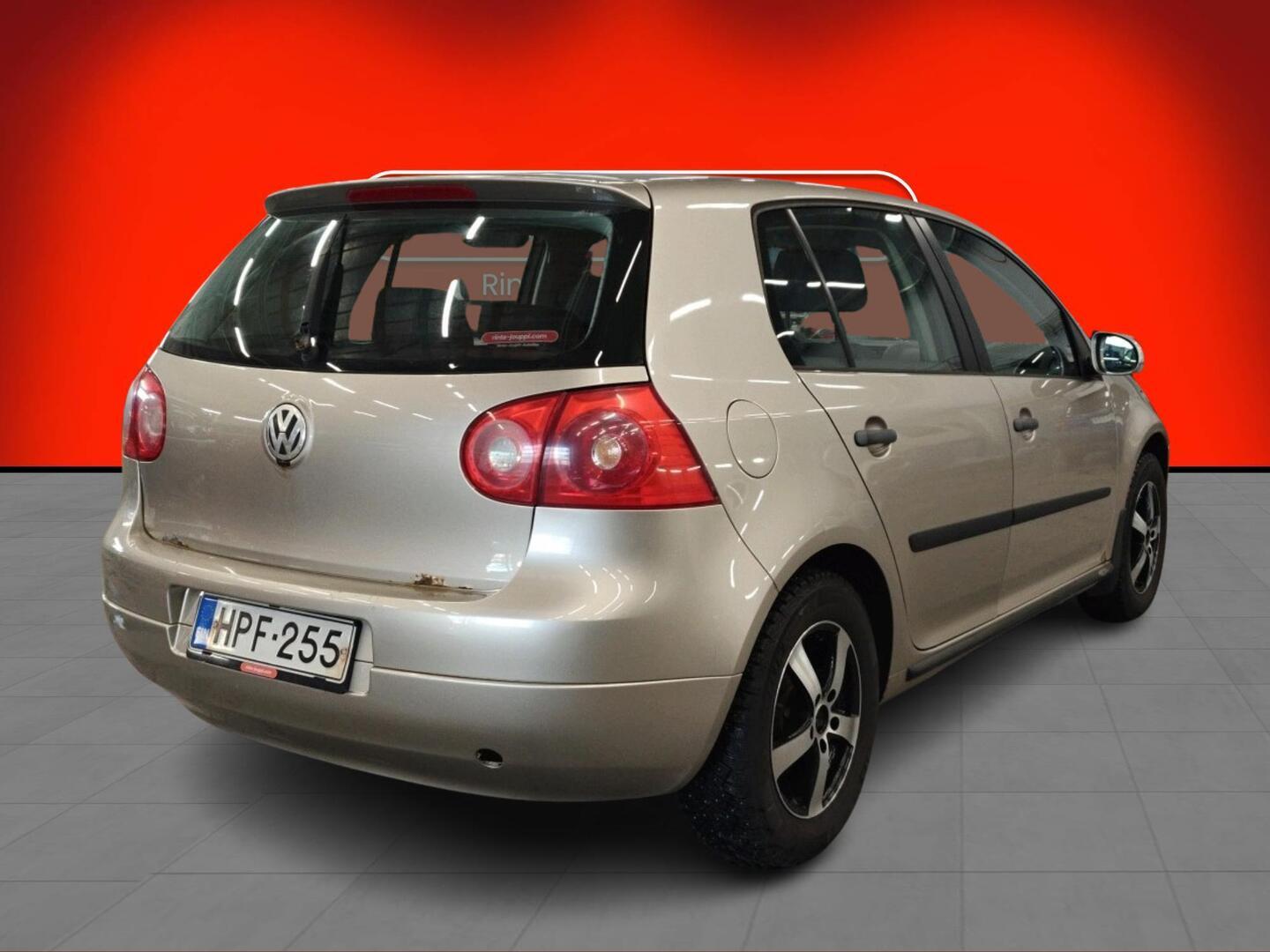 VOLKSWAGEN Golf 2005