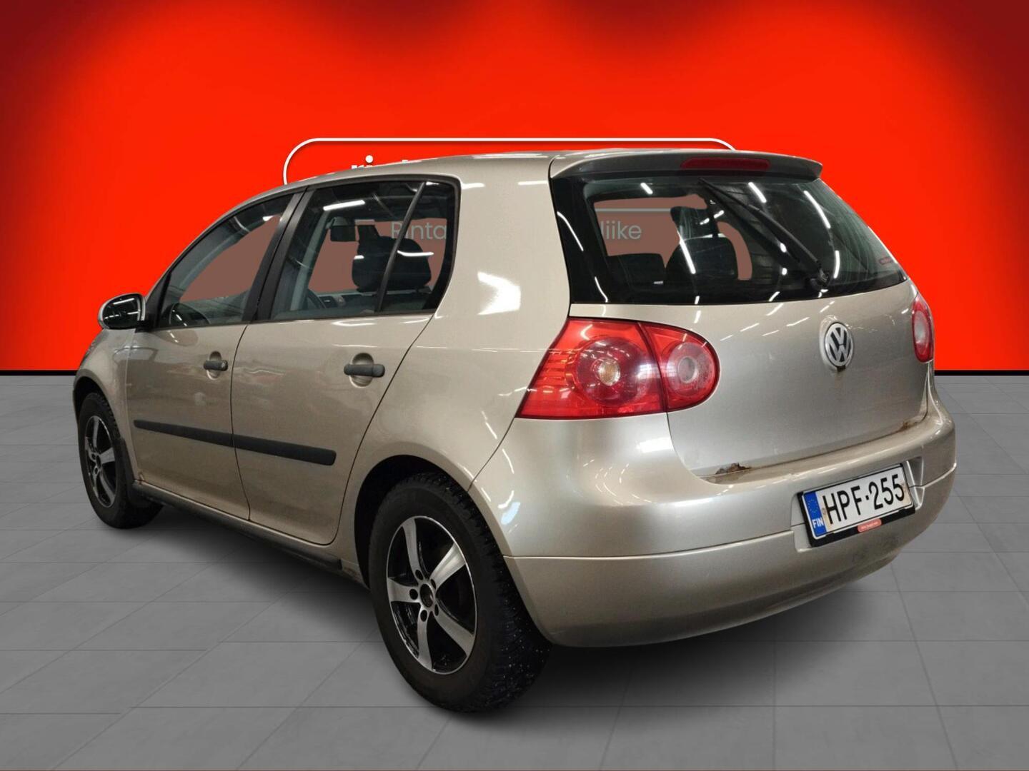 VOLKSWAGEN Golf 2005