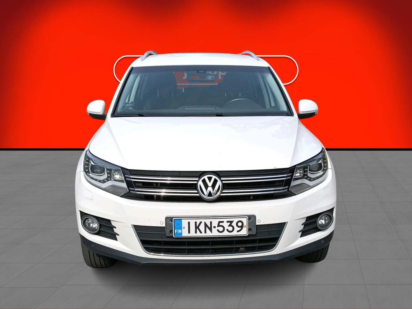 VOLKSWAGEN Tiguan 2012