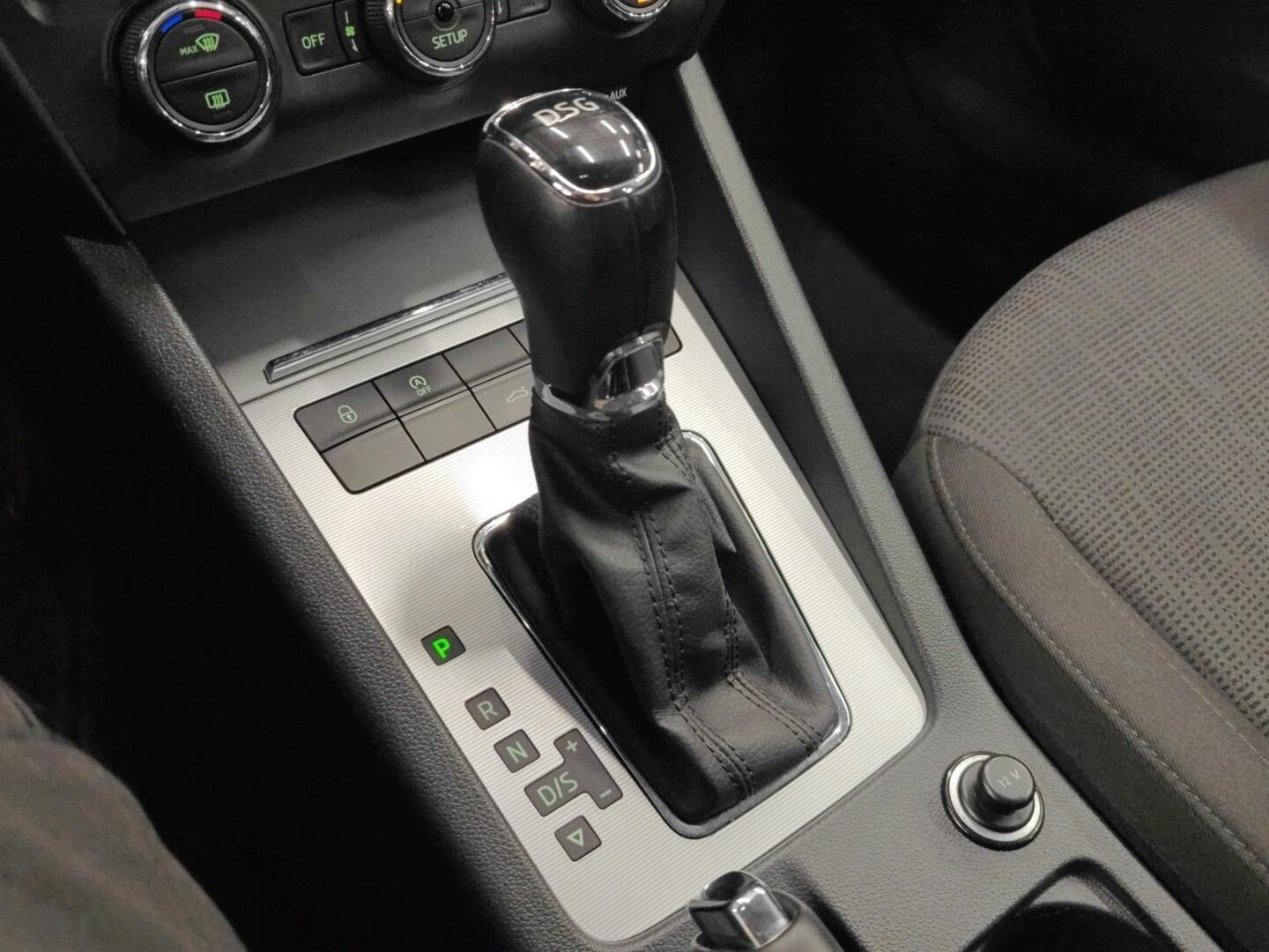 SKODA Octavia 2014