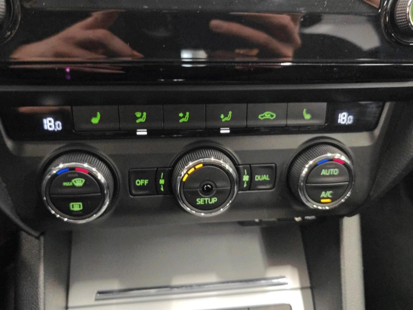 SKODA Octavia 2014