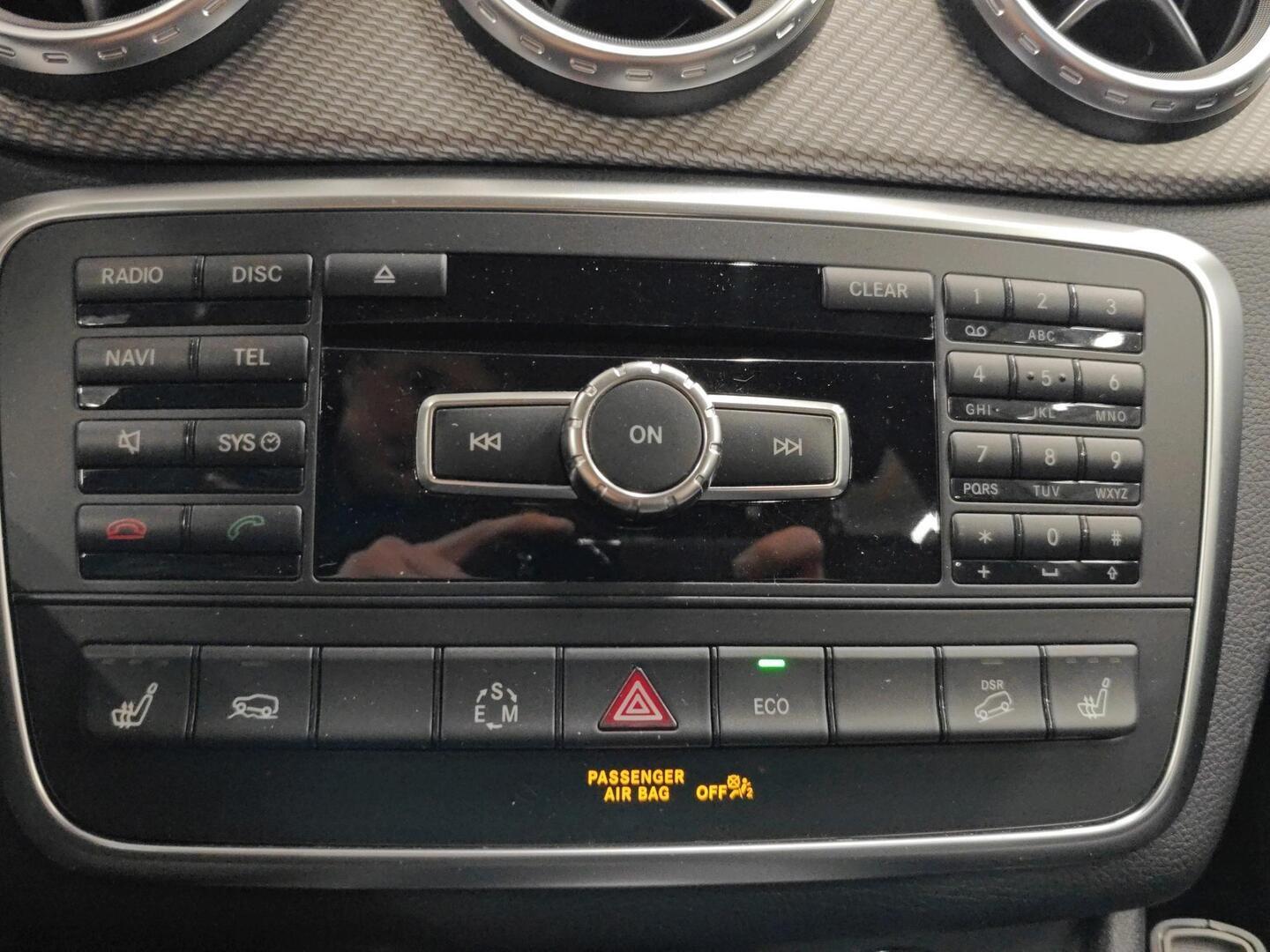 MERCEDES-BENZ GLA 2015