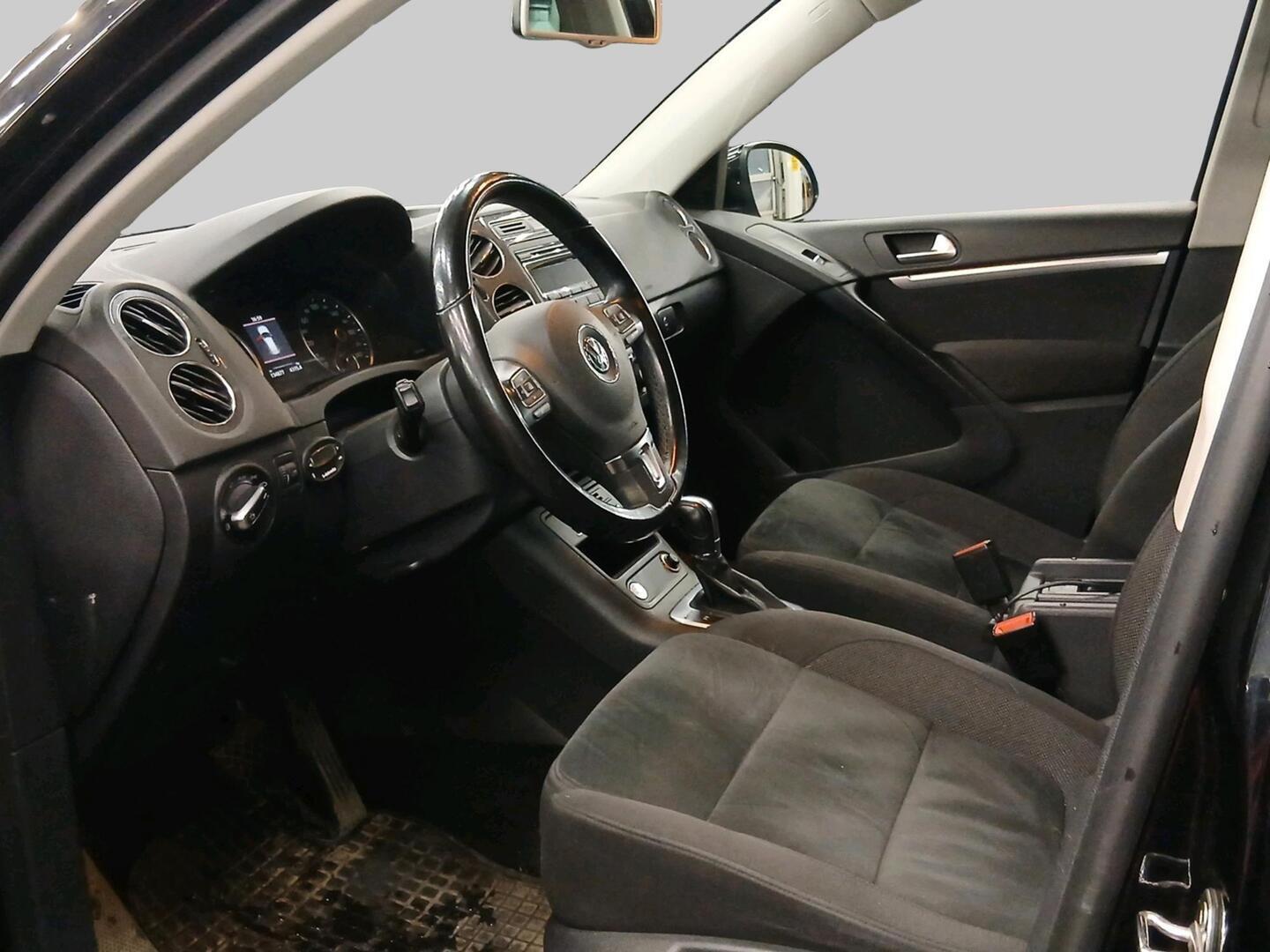 VOLKSWAGEN Tiguan 2013