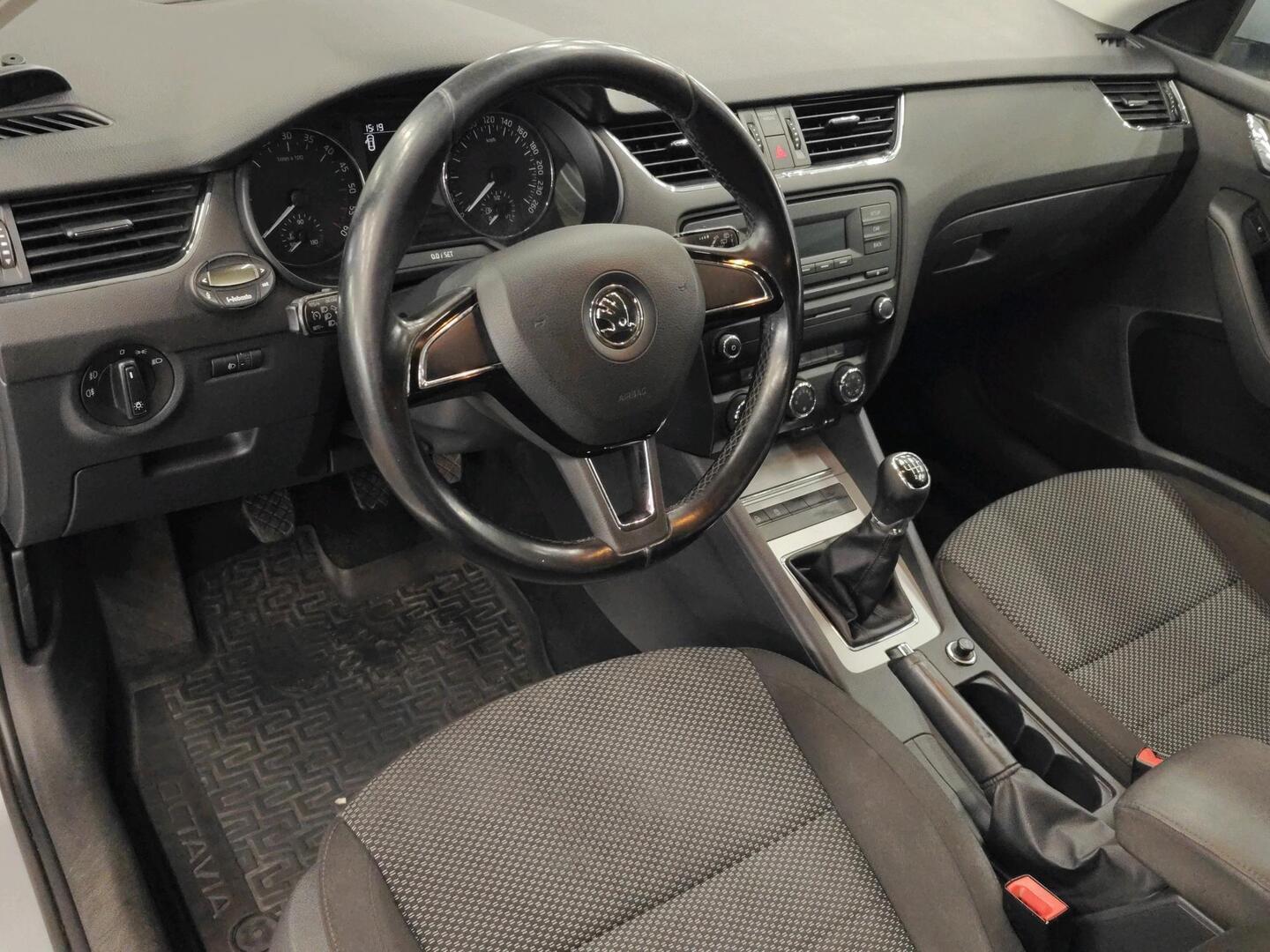 SKODA Octavia 2013