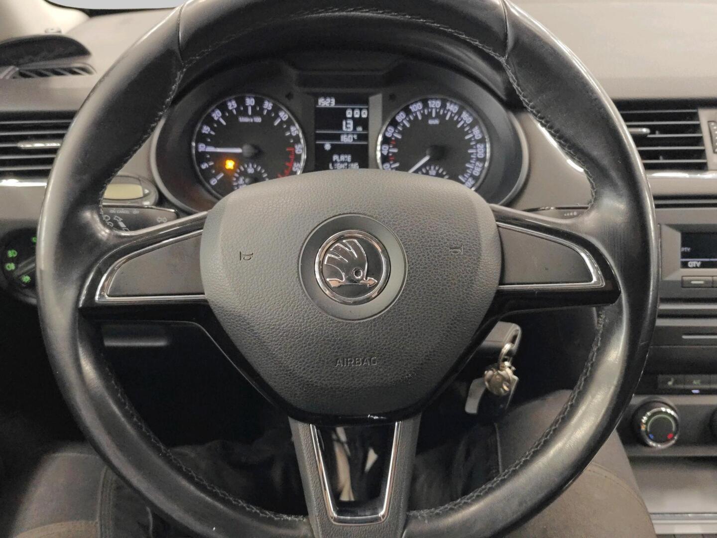 SKODA Octavia 2013