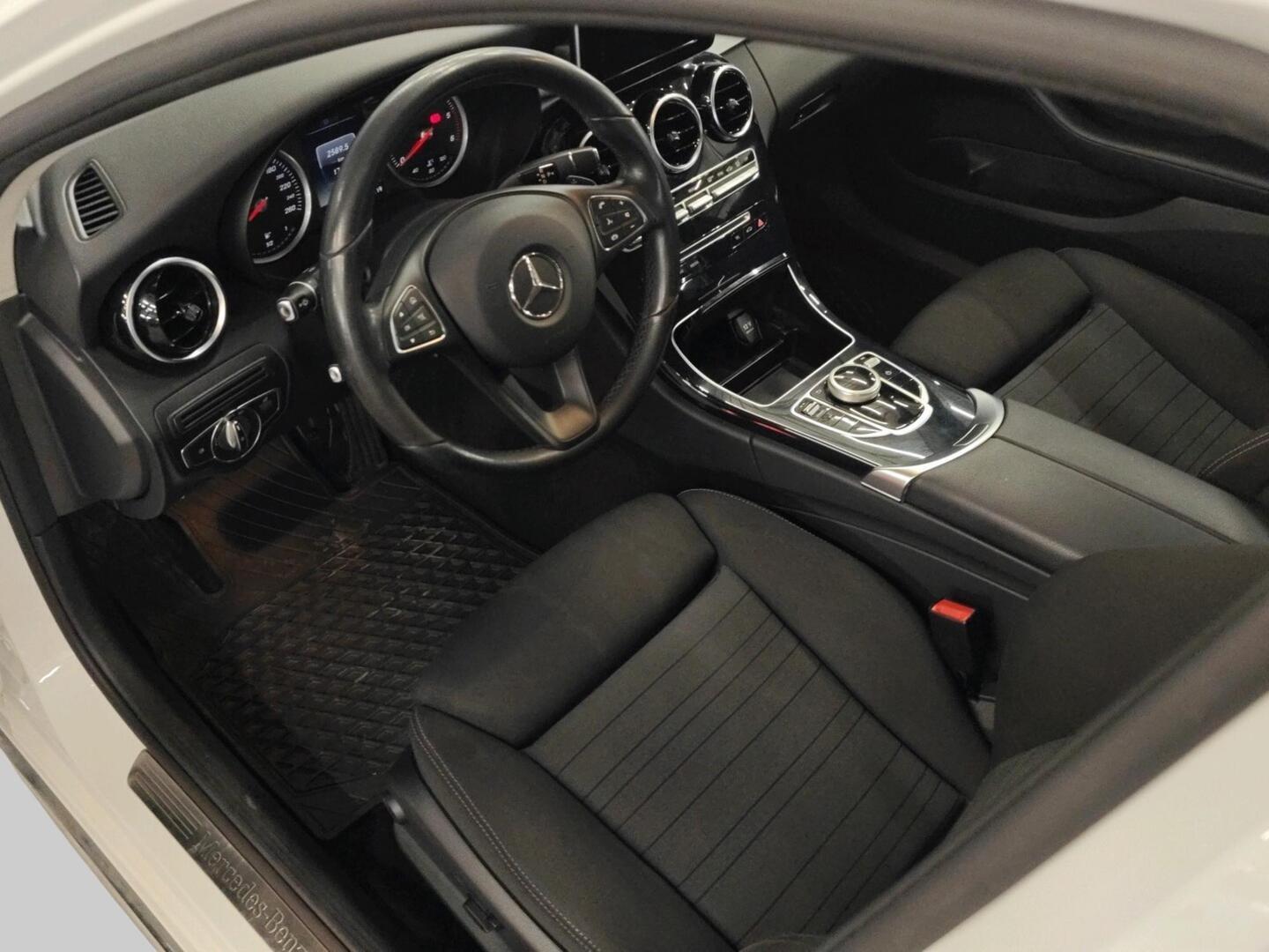 MERCEDES-BENZ C 2017