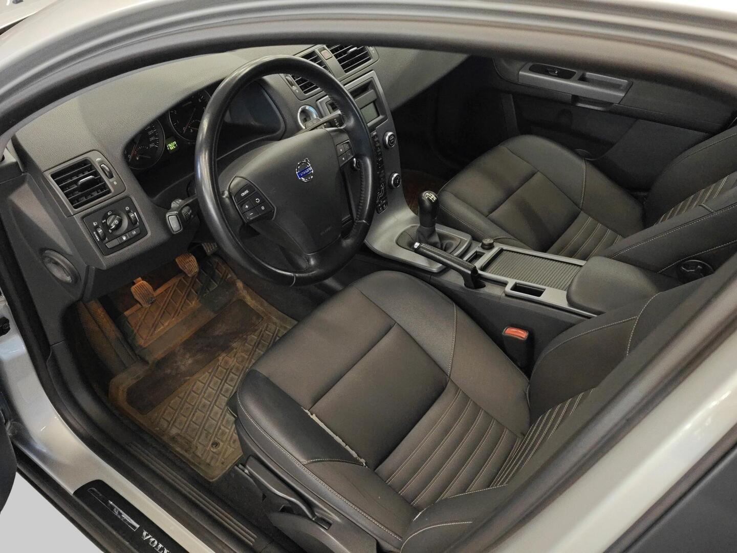 VOLVO V50 2008