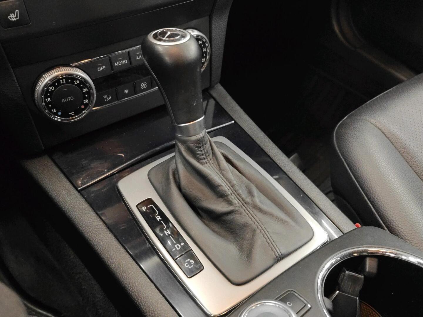 MERCEDES-BENZ GLK 2010