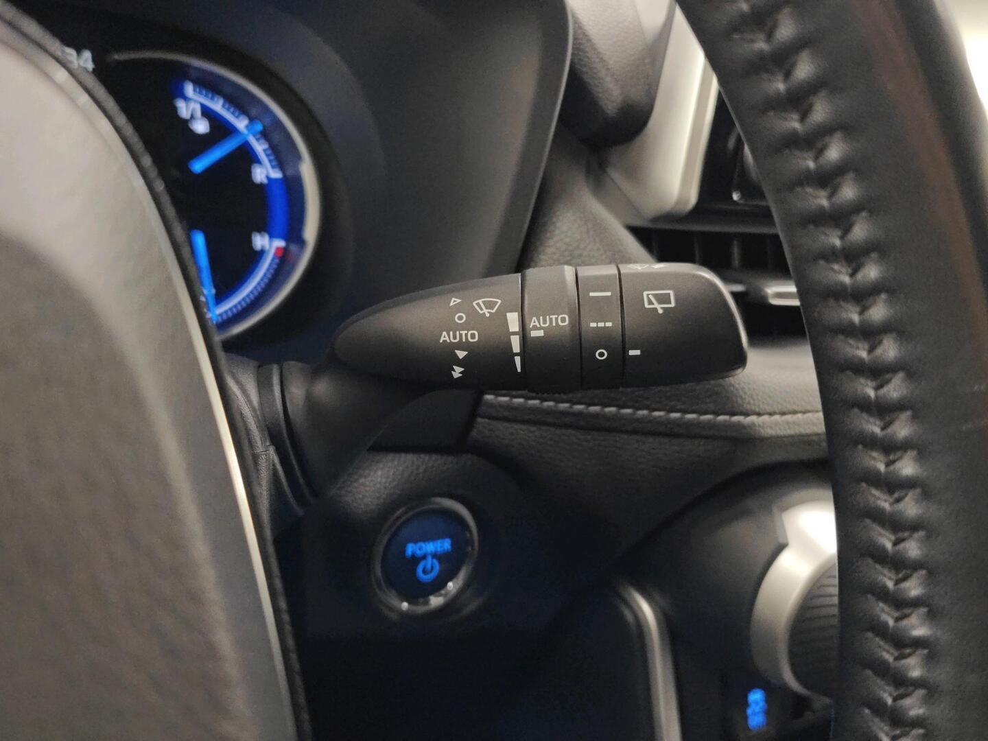 TOYOTA RAV4 2019