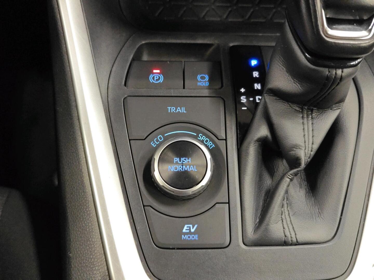 TOYOTA RAV4 2019