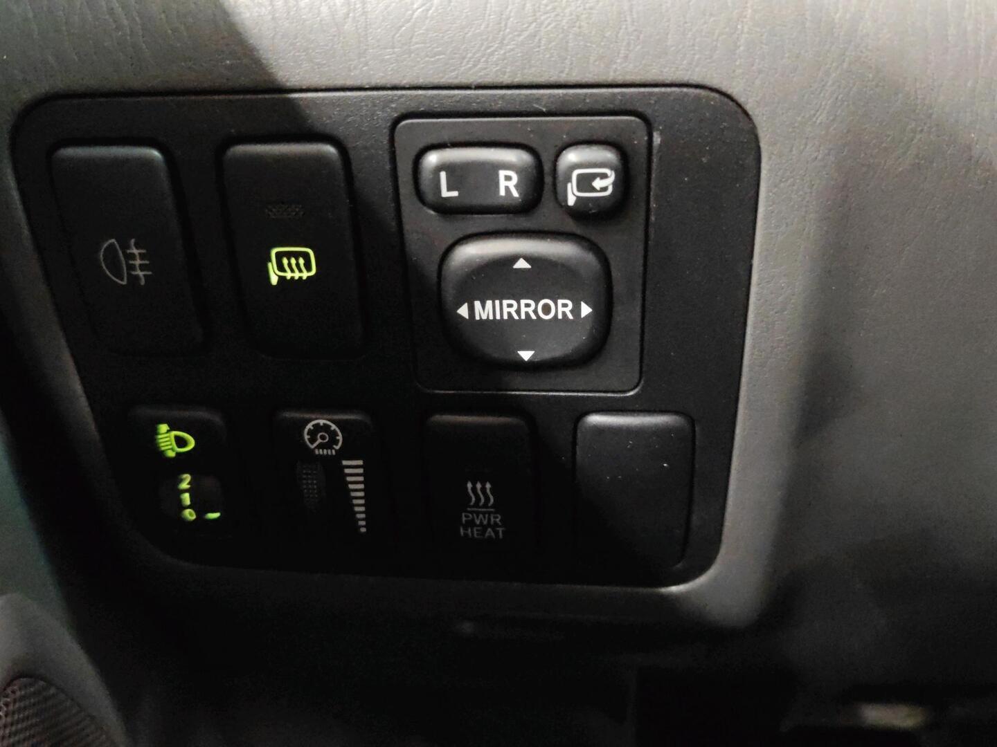 TOYOTA Land Cruiser 2004