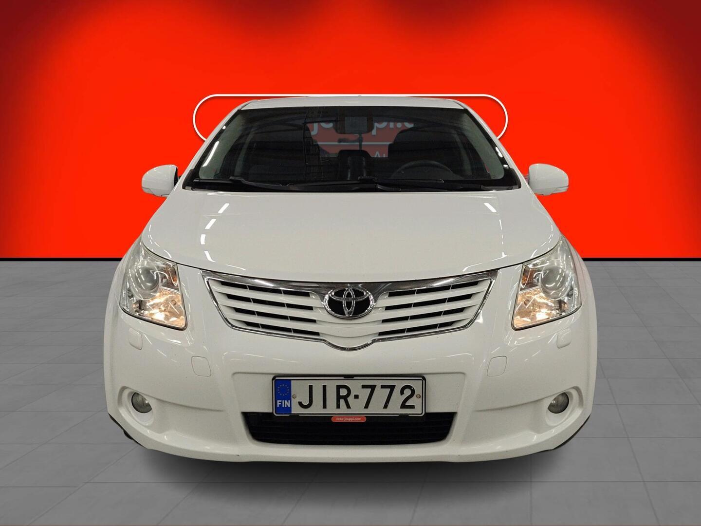 TOYOTA Avensis 2011
