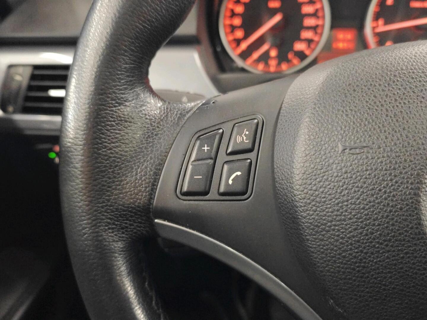 BMW 318 2009