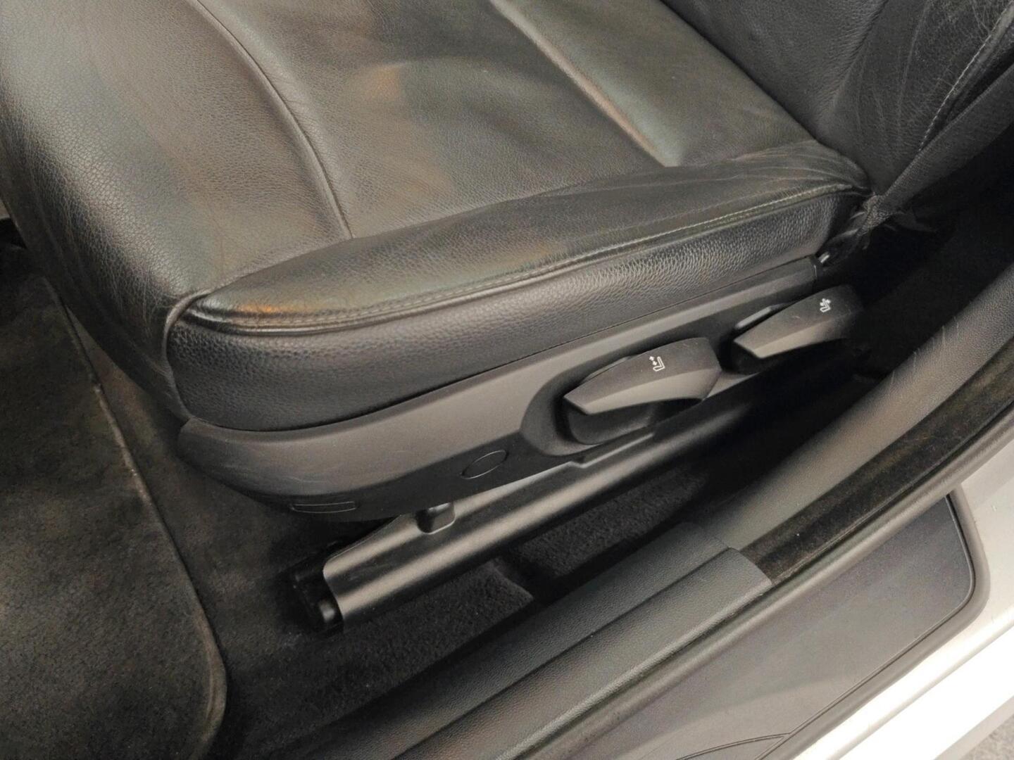 BMW 318 2009