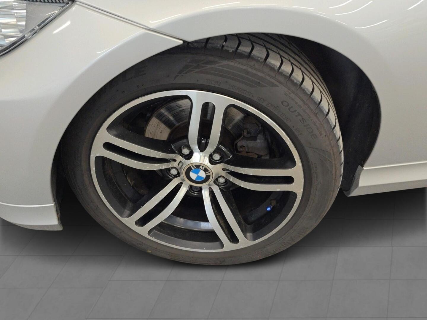 BMW 318 2009