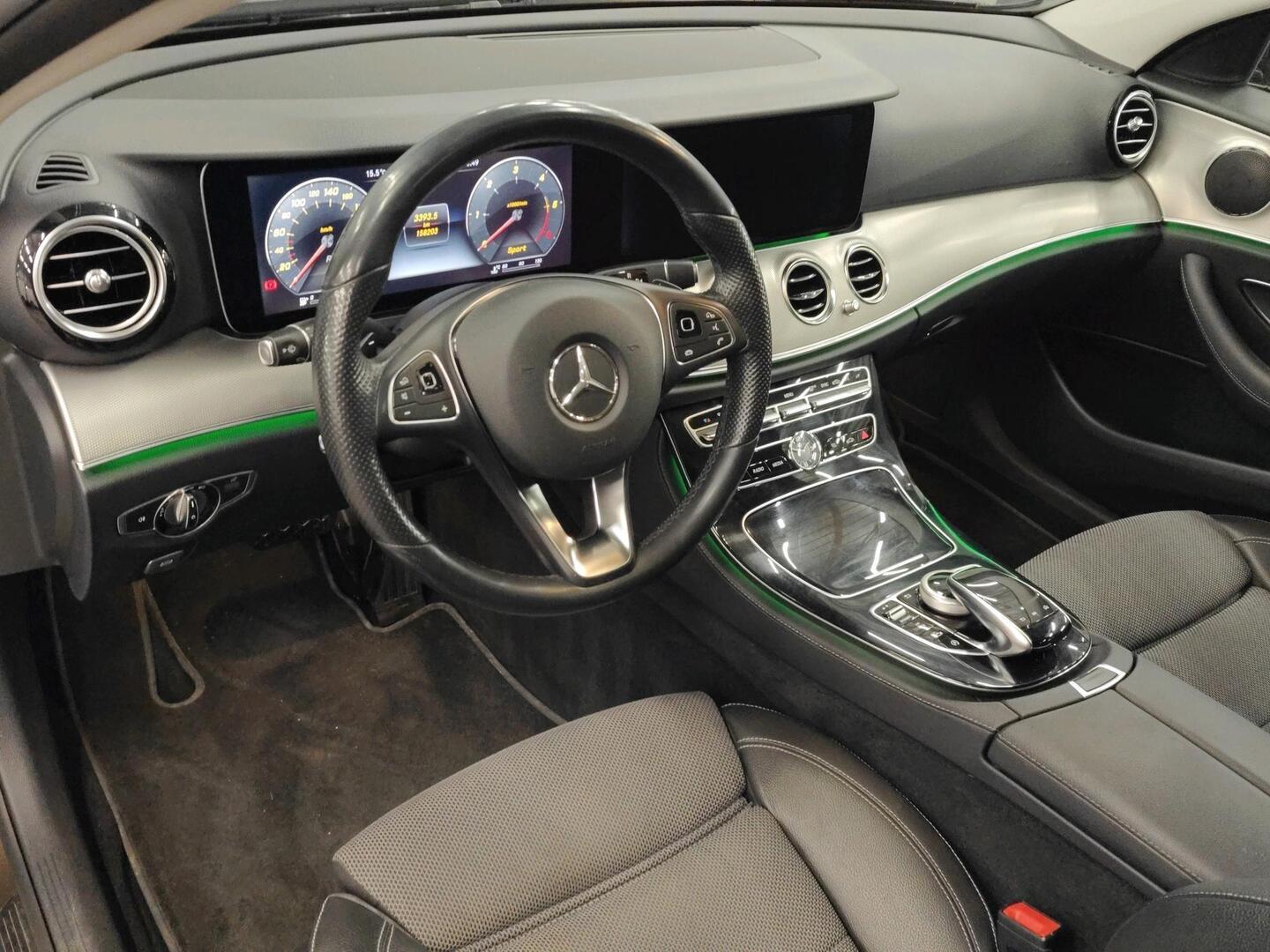 MERCEDES-BENZ E 2016